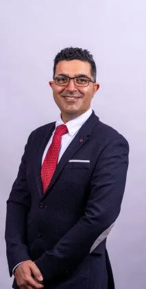 Photo of Dr Ali Aslani Dareh Moradi