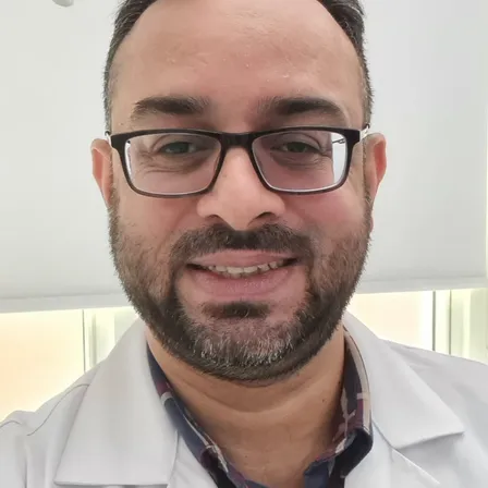 Photo of Dr Adnan Jamil